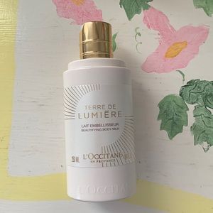 L’Occitane en Provence Terre de Lumiere Body Milk
